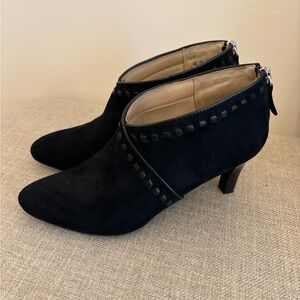 Lifestride Giada Dressy Pump Style Bootie Black Suede Women’s 7M Back Zipper